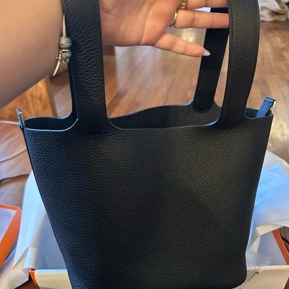 Hermès Picotin Lock 22 Black Clemence Silver Hardware New In Box - Picture 2 of 9